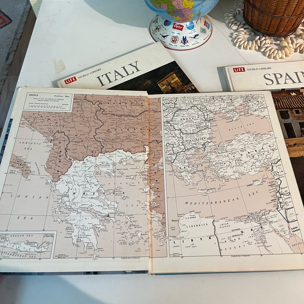 Vintage LIFE World Library collection set of 3 books 🇮🇹🇬🇷🇪🇸 - Picture 6 of 10